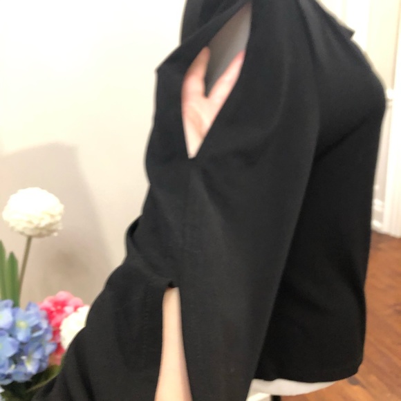 Top - Picture 2 of 4